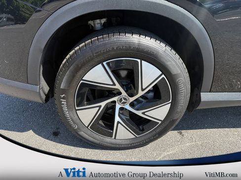 Used 2024 Mercedes-Benz GLC 300 4MATIC image 14