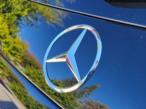 Certified 2026 Mercedes-Benz GLC 300 image 7