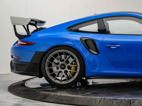 Used 2019 Porsche 911 GT2 RS RWD image 27