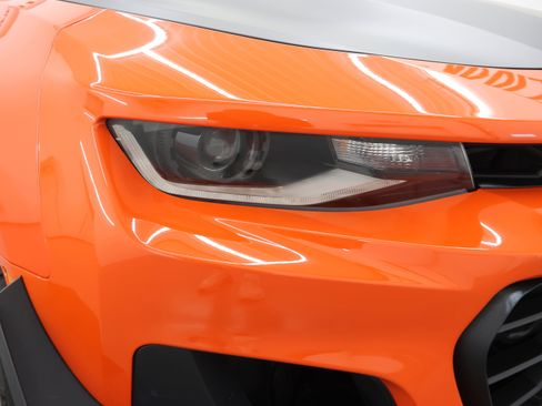 Used 2021 Chevrolet Camaro ZL1 RWD image 22