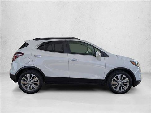 Used 2018 Buick Encore Preferred image 4