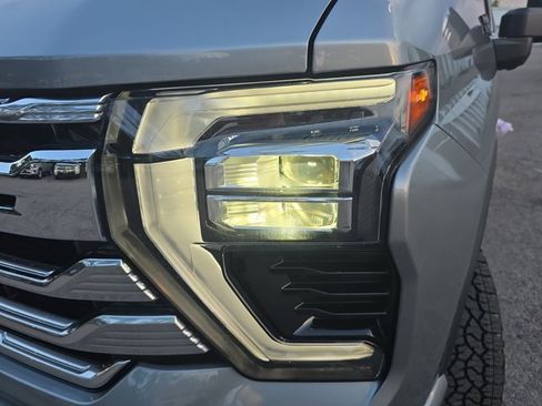 Used 2024 Chevrolet Silverado 2500 High Country w/ High Country Premium Package image 31