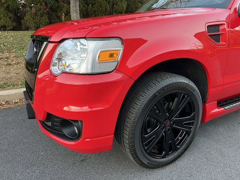 Used 2008 Ford Explorer Sport Trac Adrenalin image 88