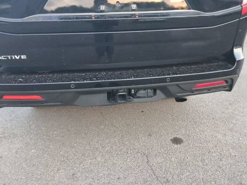 Used 2025 Ford Expedition Active RWD image 11
