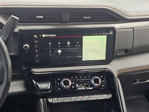 New 2026 GMC Sierra 2500 AT4 w/ AT4 Premium Plus Package image 28