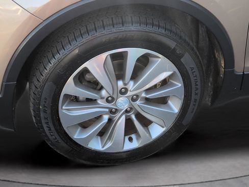 Used 2019 Buick Encore Preferred image 34