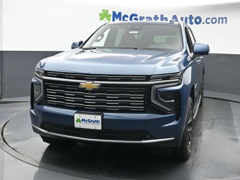 New 2025 Chevrolet Suburban High Country image 5