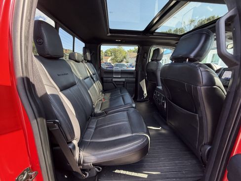 Used 2019 Ford F150 XLT w/ Equipment Group 302A Luxury AWD/4WD image 21
