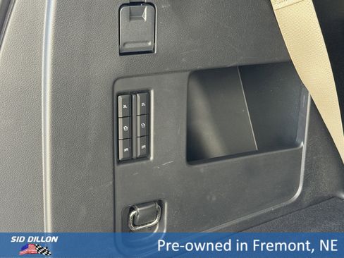 Used 2023 Ford Expedition Limited image 6