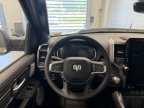 New 2026 RAM 1500 Laramie AWD/4WD image 23