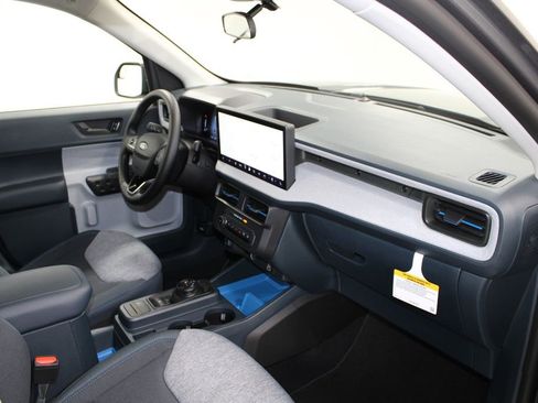 New 2025 Ford Maverick XLT w/ XLT Luxury Package image 27