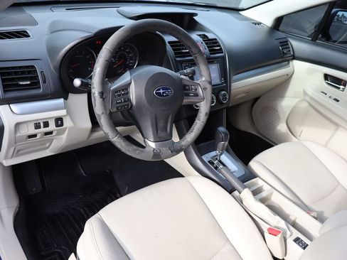 Used 2014 Subaru Crosstrek 2.0i Limited AWD/4WD image 5