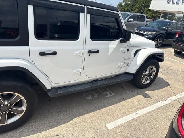 Used 2018 Jeep Wrangler Unlimited Sahara AWD/4WD image 18