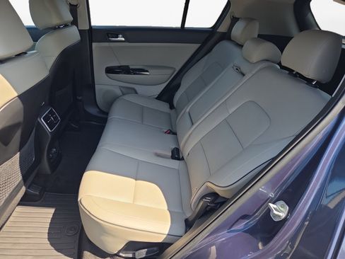 Used 2020 Kia Sportage EX w/ EX Technology Package FWD image 16