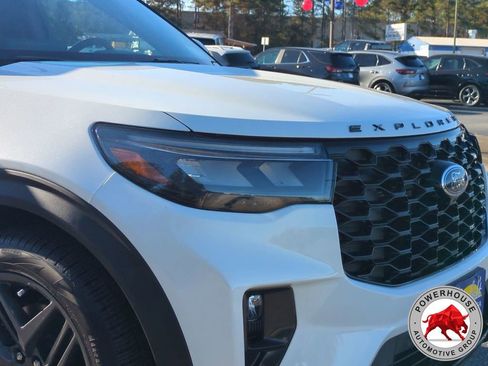 New 2026 Ford Explorer ST-Line w/ ST-Line Street Pack image 11