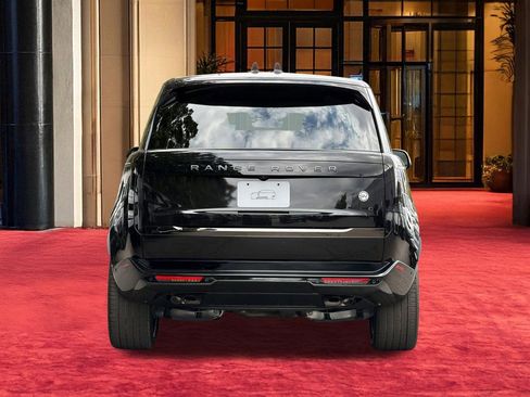 New 2026 Land Rover Range Rover SV AWD/4WD image 7
