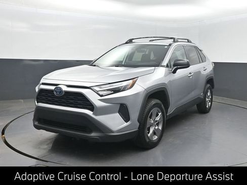 Used 2023 Toyota RAV4 LE AWD/4WD image 1