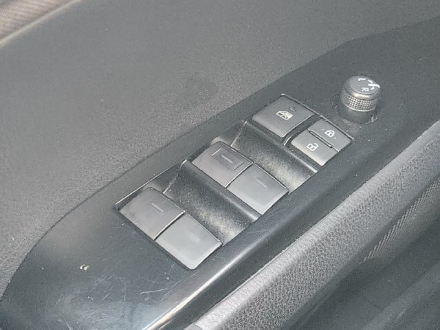 Used 2025 Toyota Camry LE FWD image 22