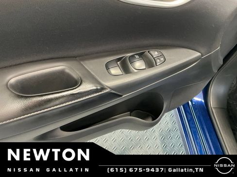 Used 2019 Nissan Sentra SV FWD image 30