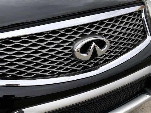 Used 2017 INFINITI QX50 Journey w/ Premium Package image 31