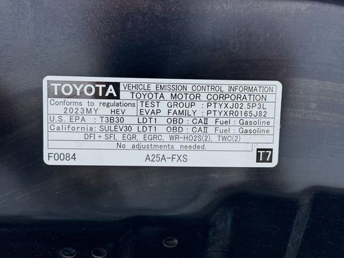 Used 2023 Toyota RAV4 LE AWD/4WD image 20