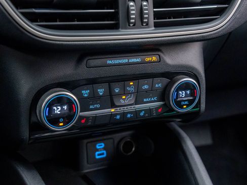 Used 2021 Ford Escape SEL w/ Technology Package image 24