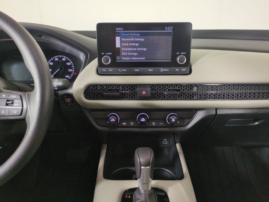 Certified 2025 Honda HR-V LX image 23