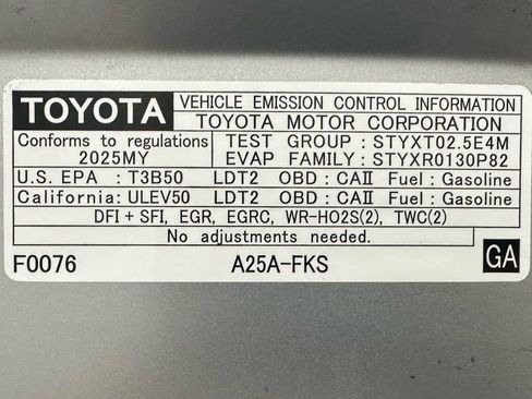 Used 2025 Toyota RAV4 XLE image 67