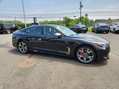Used 2019 Kia Stinger GT image 18