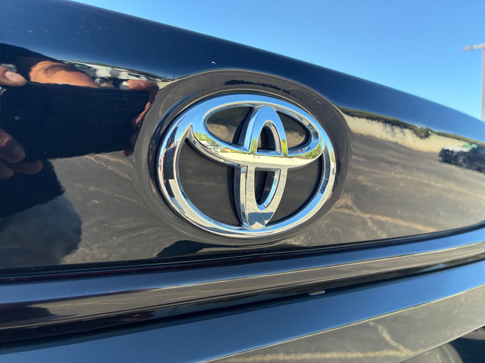 Used 2025 Toyota Corolla LE FWD image 26