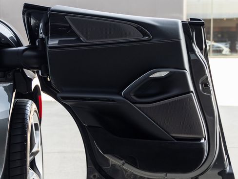 Used 2024 Ferrari Purosangue image 37