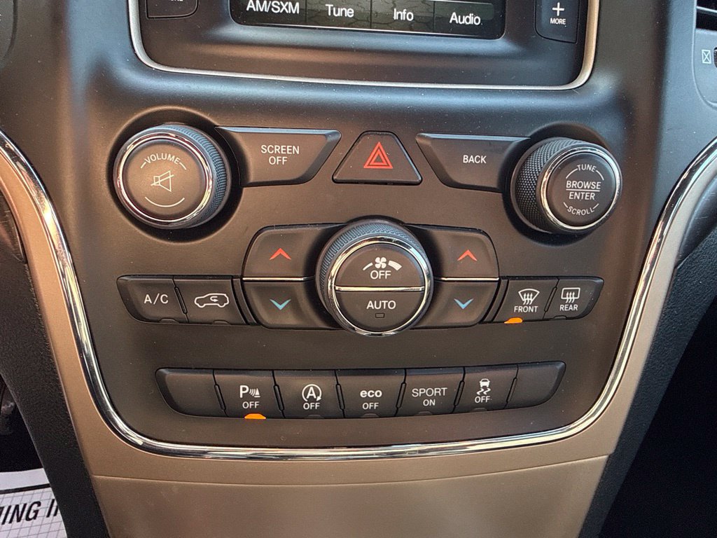 Used 2017 Jeep Grand Cherokee Laredo w/ Quick Order Package 23E AWD/4WD image 30