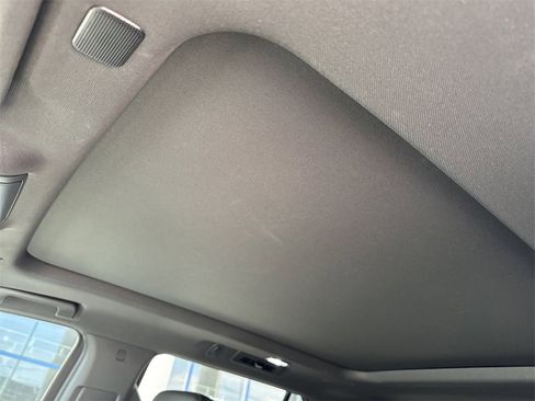 Used 2021 Chevrolet Tahoe LT w/ LT Signature Package image 27