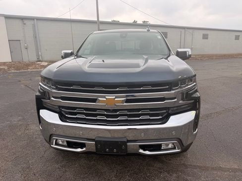Used 2019 Chevrolet Silverado 1500 LTZ w/ LTZ Plus Package AWD/4WD image 2