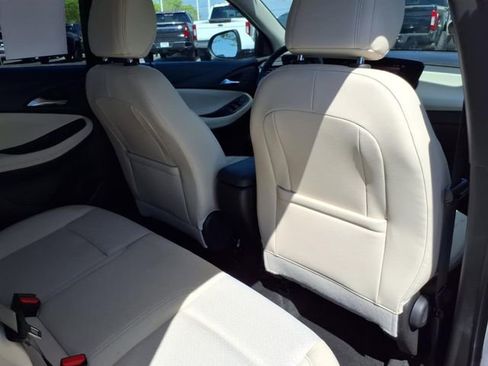 Certified 2025 Buick Encore GX Preferred w/ Advanced Technology Package image 22