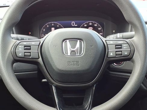 Certified 2023 Honda Accord EX image 16