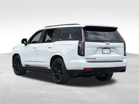 Used 2023 Cadillac Escalade Sport Platinum w/ LPO, ONYX Package AWD/4WD image 6