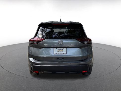 Used 2025 Nissan Rogue SV FWD image 10