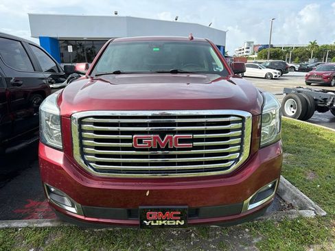 Used 2019 GMC Yukon XL SLT w/ Premium Edition RWD image 2
