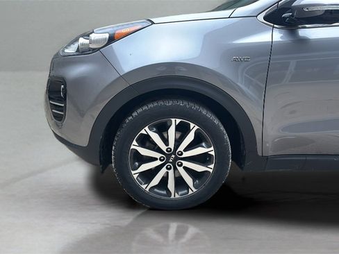 Used 2018 Kia Sportage EX w/ EX Premium Package image 9