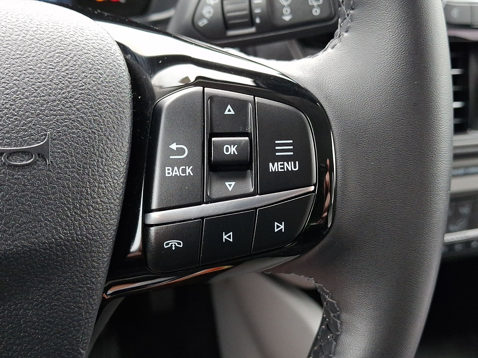 Certified 2023 Ford Escape Active AWD/4WD image 28