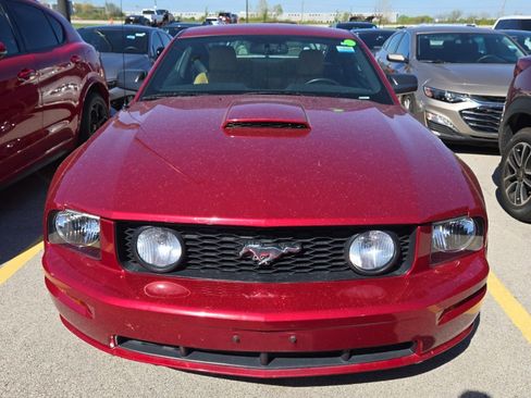 Used 2007 Ford Mustang GT RWD image 2