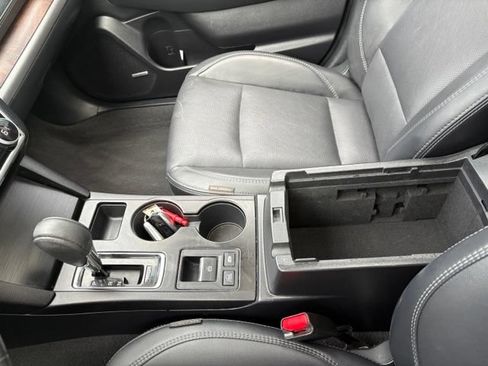 Used 2019 Subaru Outback 2.5i Limited AWD/4WD image 22