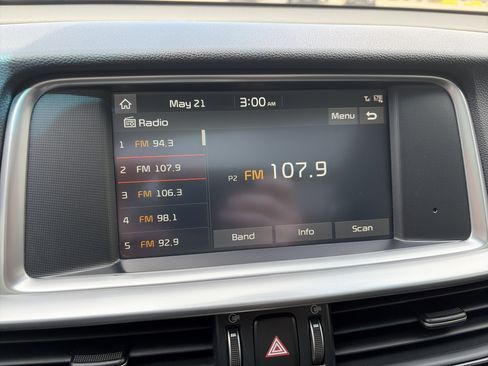 Used 2019 Kia Optima S w/ S Panoramic Sunroof Package FWD image 18