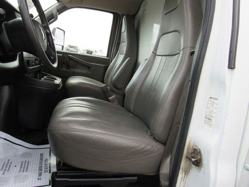 Used 2022 GMC Savana 3500 Extended w/ Power Convenience Package image 27