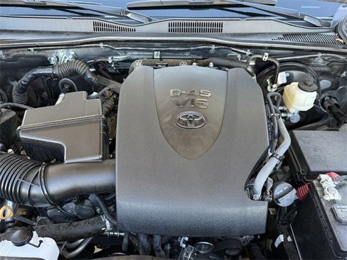 Used 2023 Toyota Tacoma SR5 image 33