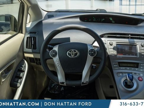 Used 2013 Toyota Prius Three FWD image 7
