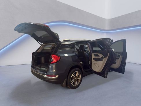 Used 2019 GMC Terrain SLT w/ Preferred Package FWD image 14