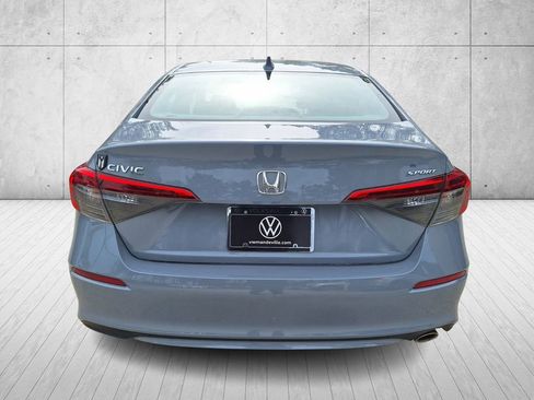 Used 2022 Honda Civic Sport image 4
