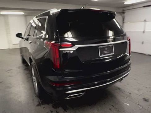 Certified 2020 Cadillac XT6 Premium Luxury FWD image 7